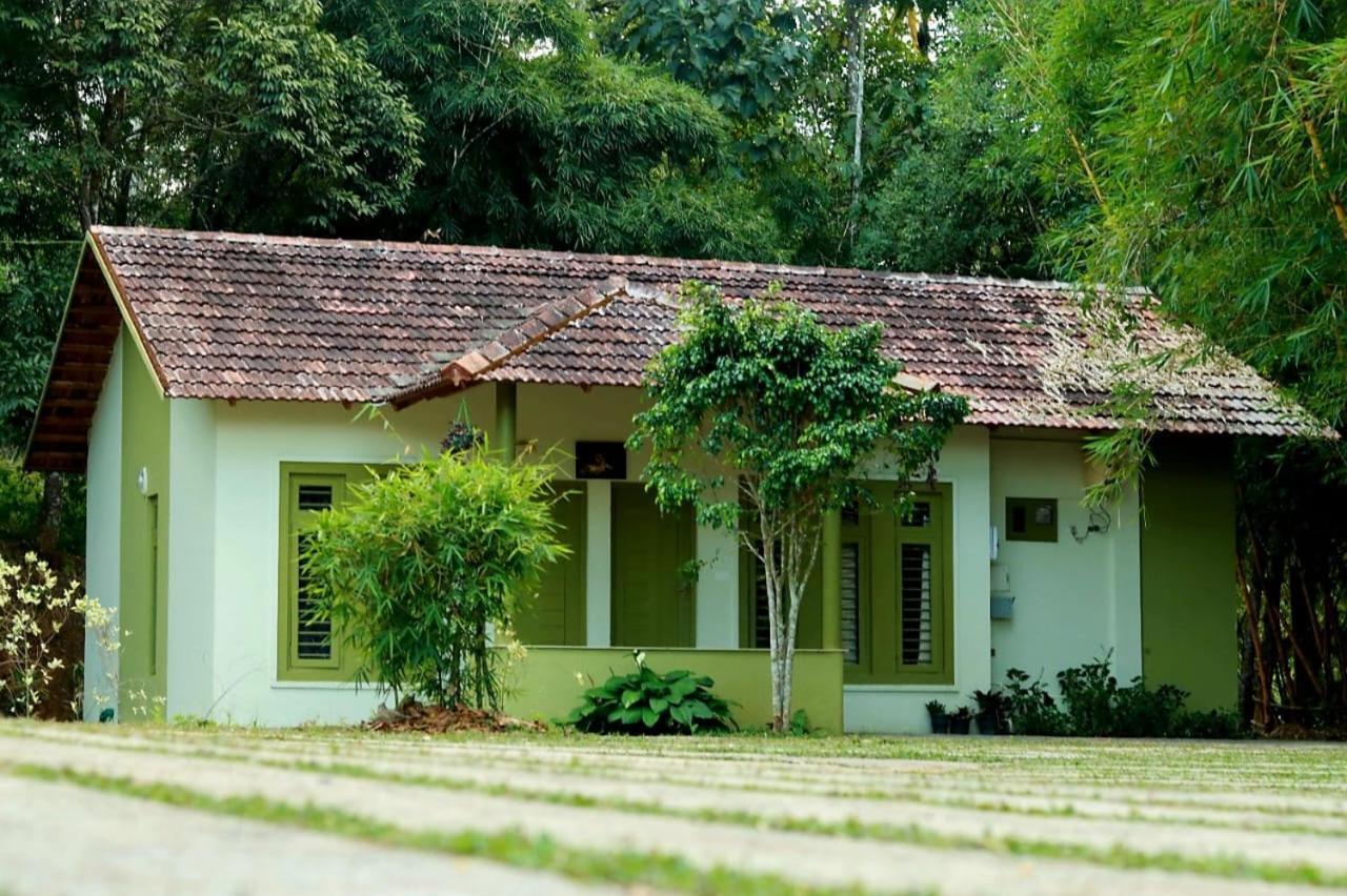 Ayurnest Pool Resort Wayanad Batheri Extérieur photo